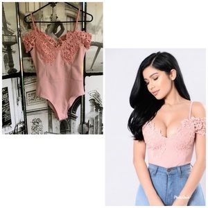 Sold!Fashion Nova   off the shoulder body suit